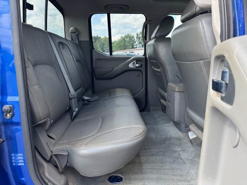 Used 2014 Nissan Frontier SV AWD/4WD image 17
