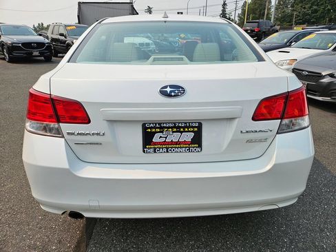 Used 2013 Subaru Legacy 2.5i Limited AWD/4WD image 5