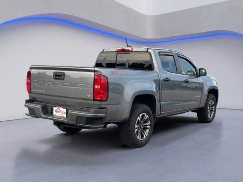 Used 2022 Chevrolet Colorado Z71 AWD/4WD image 3
