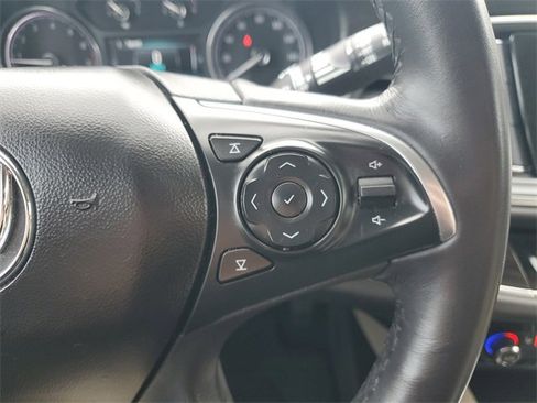 Used 2018 Buick Enclave Essence image 27