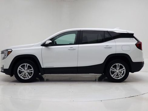 Used 2024 GMC Terrain SLE image 5