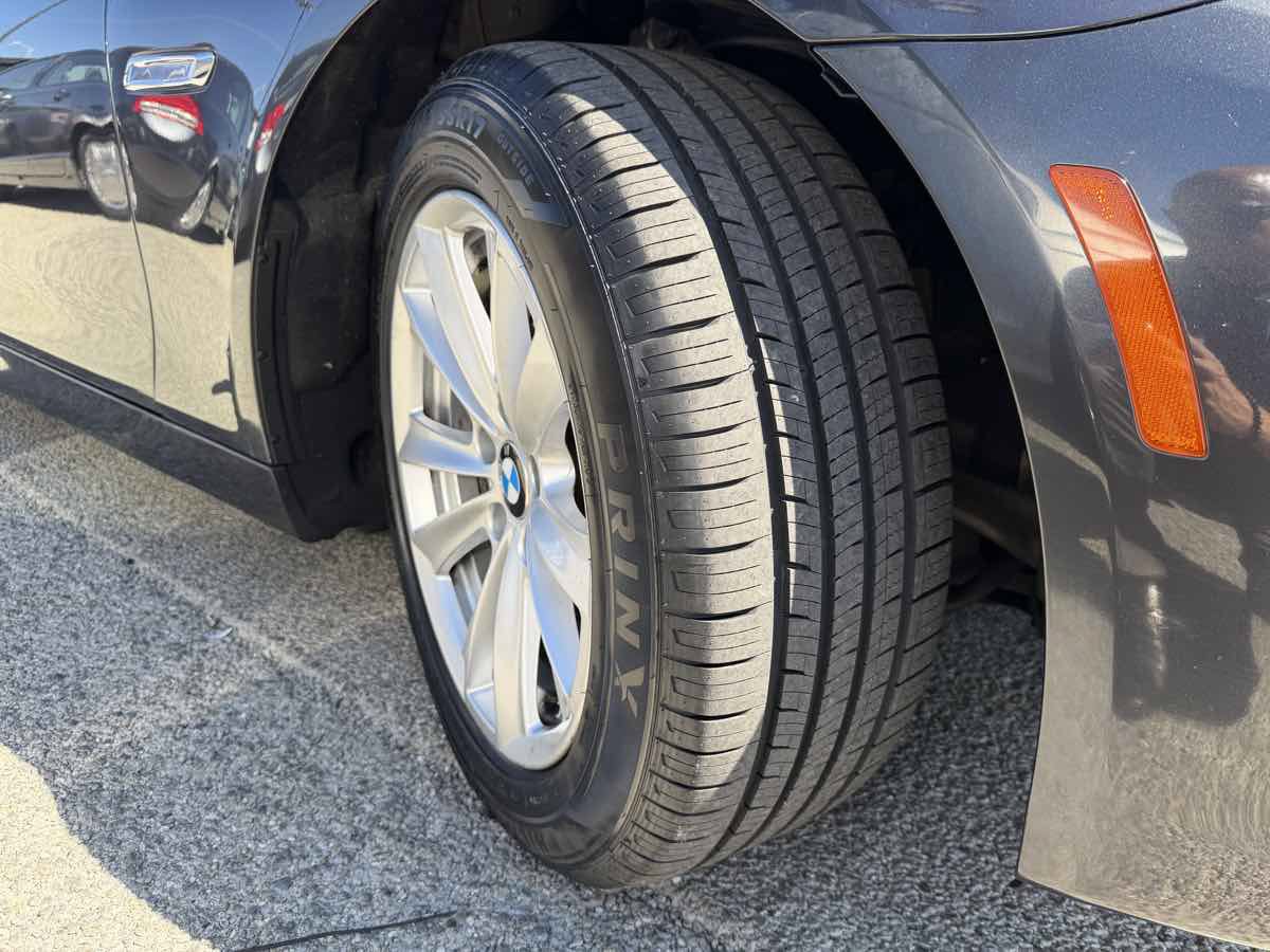 Used 2014 BMW 528i Sedan RWD image 11