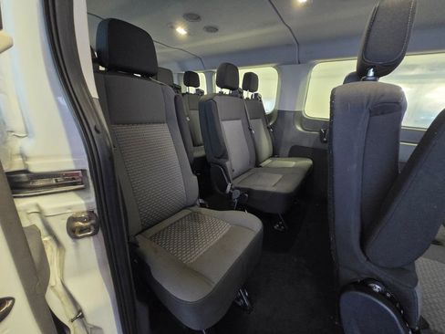 Used 2024 Ford Transit 350 XLT image 23