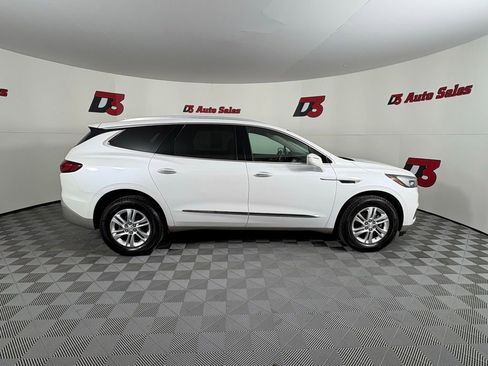 Used 2018 Buick Enclave Essence image 7