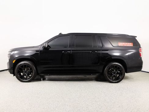 Used 2022 Chevrolet Suburban RST w/ Luxury Package image 4