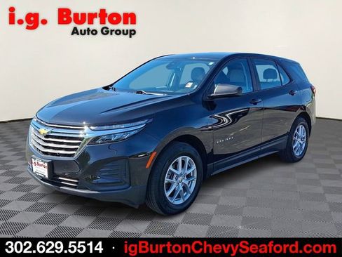 Used 2024 Chevrolet Equinox LS FWD image 3