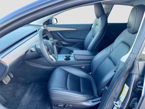 Used 2023 Tesla Model 3 Standard Range RWD image 21