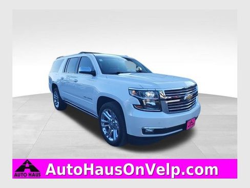 Used 2019 Chevrolet Suburban Premier w/ Premier Plus Edition AWD/4WD image 1