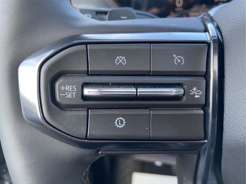 Used 2026 GMC Yukon AT4 AWD/4WD image 23