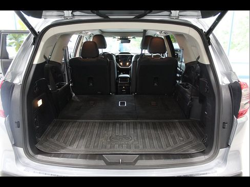 Used 2023 Subaru Ascent Limited w/ Technology Package AWD/4WD image 19