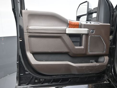 Used 2022 Ford F250 King Ranch w/ King Ranch Ultimate Package image 18