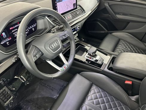 Used 2023 Audi SQ5 Premium Plus w/ Premium Plus Package image 9
