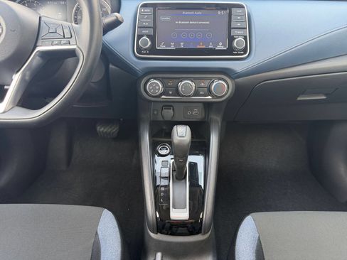Used 2025 Nissan Versa SV FWD image 34