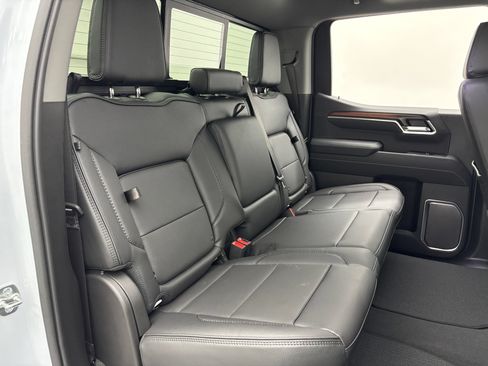 New 2026 GMC Sierra 1500 Denali w/ Denali Reserve Package AWD/4WD image 39
