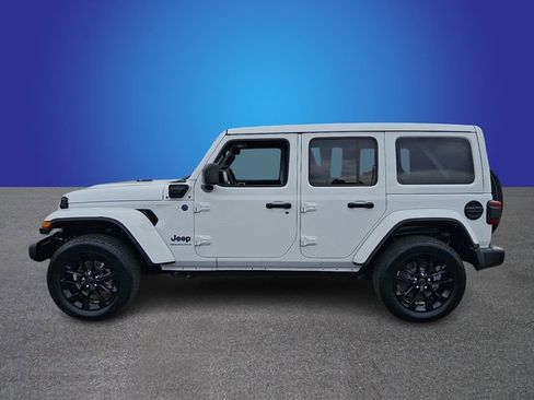 Used 2025 Jeep Wrangler Unlimited Sahara w/ Safety Group AWD/4WD image 7