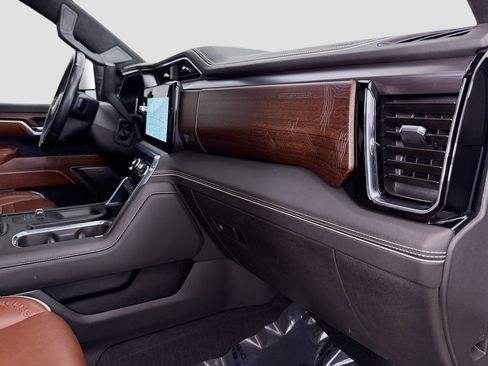 Used 2024 GMC Sierra 2500 Denali Ultimate w/ Max Trailering Package image 31