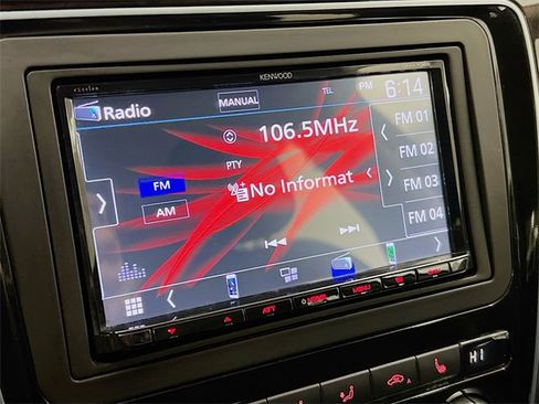 Used 2014 Volkswagen Passat 3.6 SEL Premium image 8