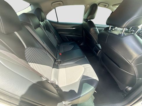 Used 2021 Toyota Camry SE FWD image 27