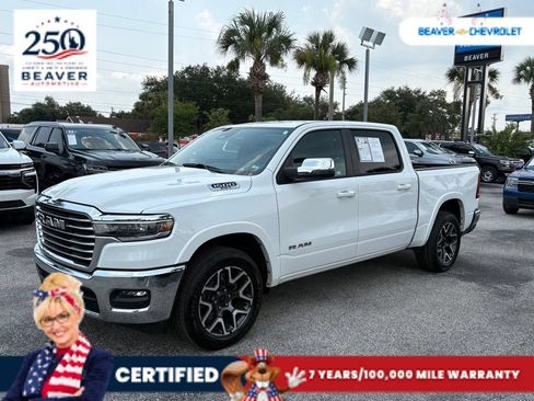 Used 2025 RAM 1500 Laramie AWD/4WD image 1