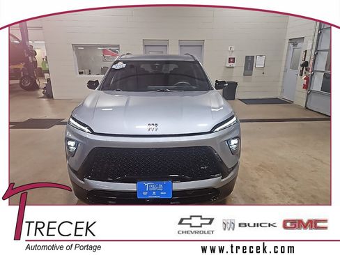 Used 2025 Buick Enclave Sport Touring image 1