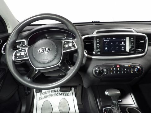 Used 2020 Kia Sorento AWD V6 image 16