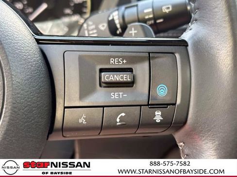 Certified 2022 Nissan Rogue SV w/ SV Premium Package AWD/4WD image 22
