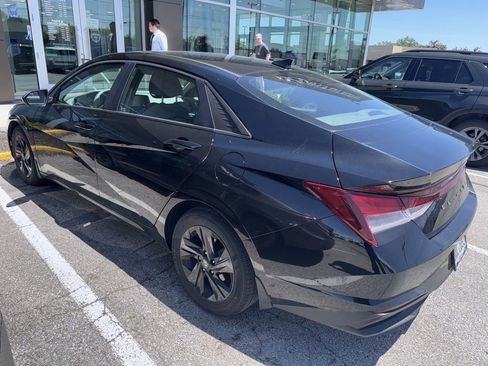 Certified 2023 Hyundai Elantra SEL FWD image 2