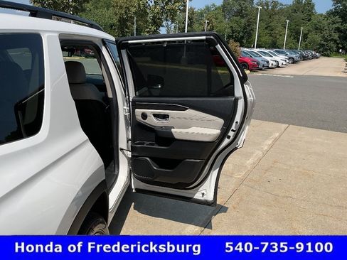 Used 2026 Honda Pilot Touring image 18