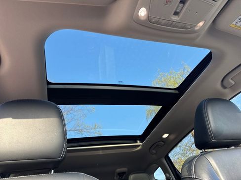 Used 2018 Nissan Murano Platinum image 23