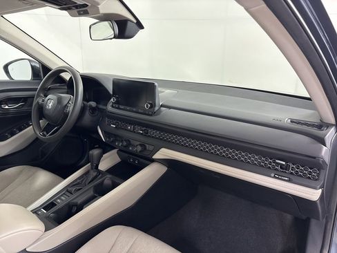 Used 2023 Honda Accord EX image 13