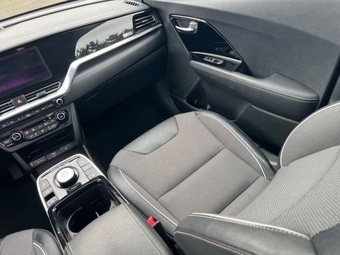 Used 2022 Kia Niro EX w/ Cold Weather Package image 13