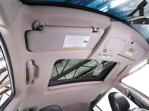 Used 2013 Toyota Highlander Limited image 51