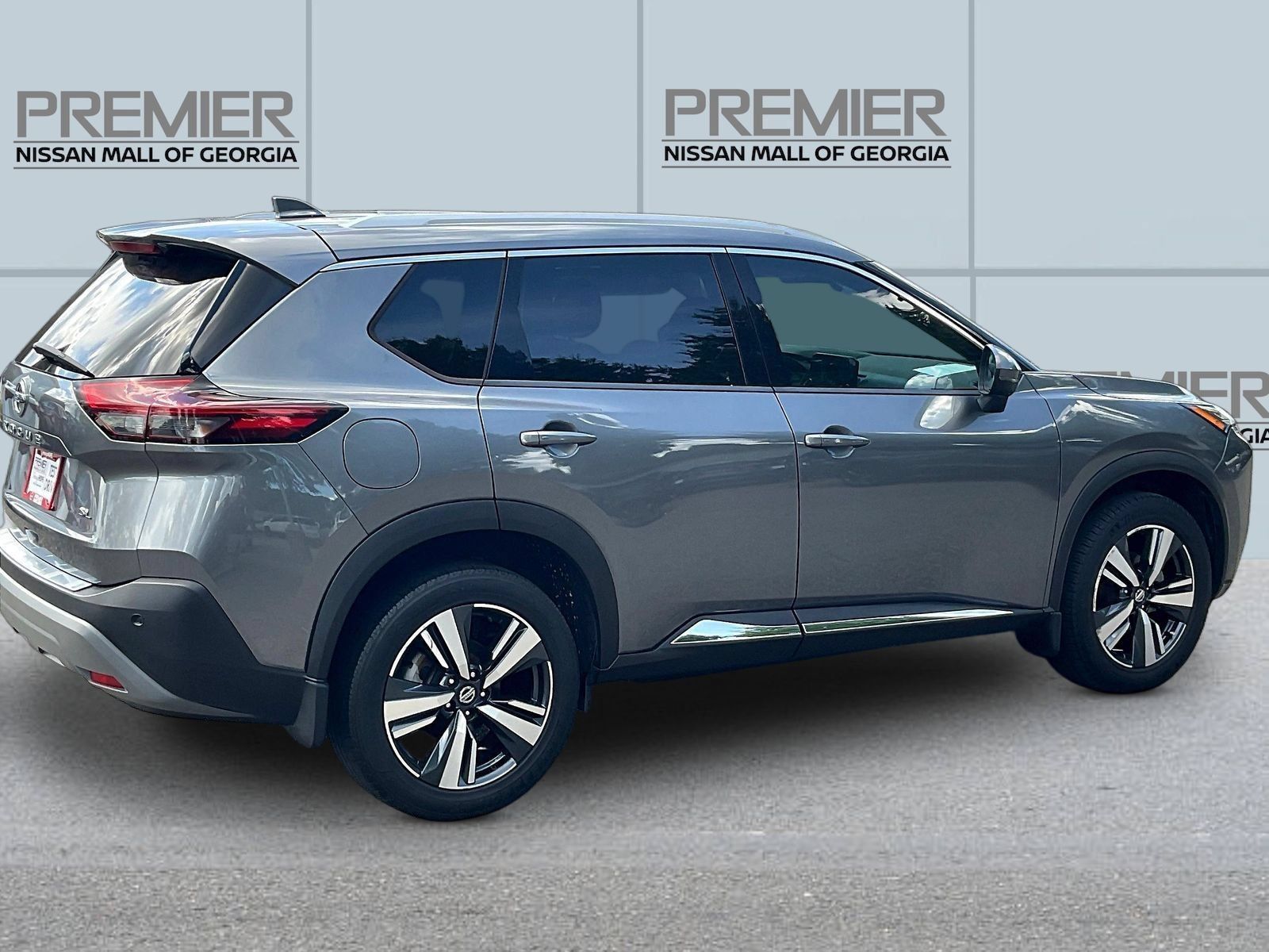 Used 2021 Nissan Rogue SL w/ Premium Package FWD image 7