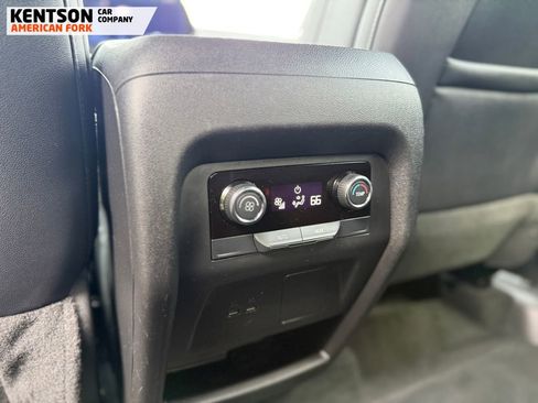 Used 2025 Chevrolet Traverse Z71 AWD/4WD image 33