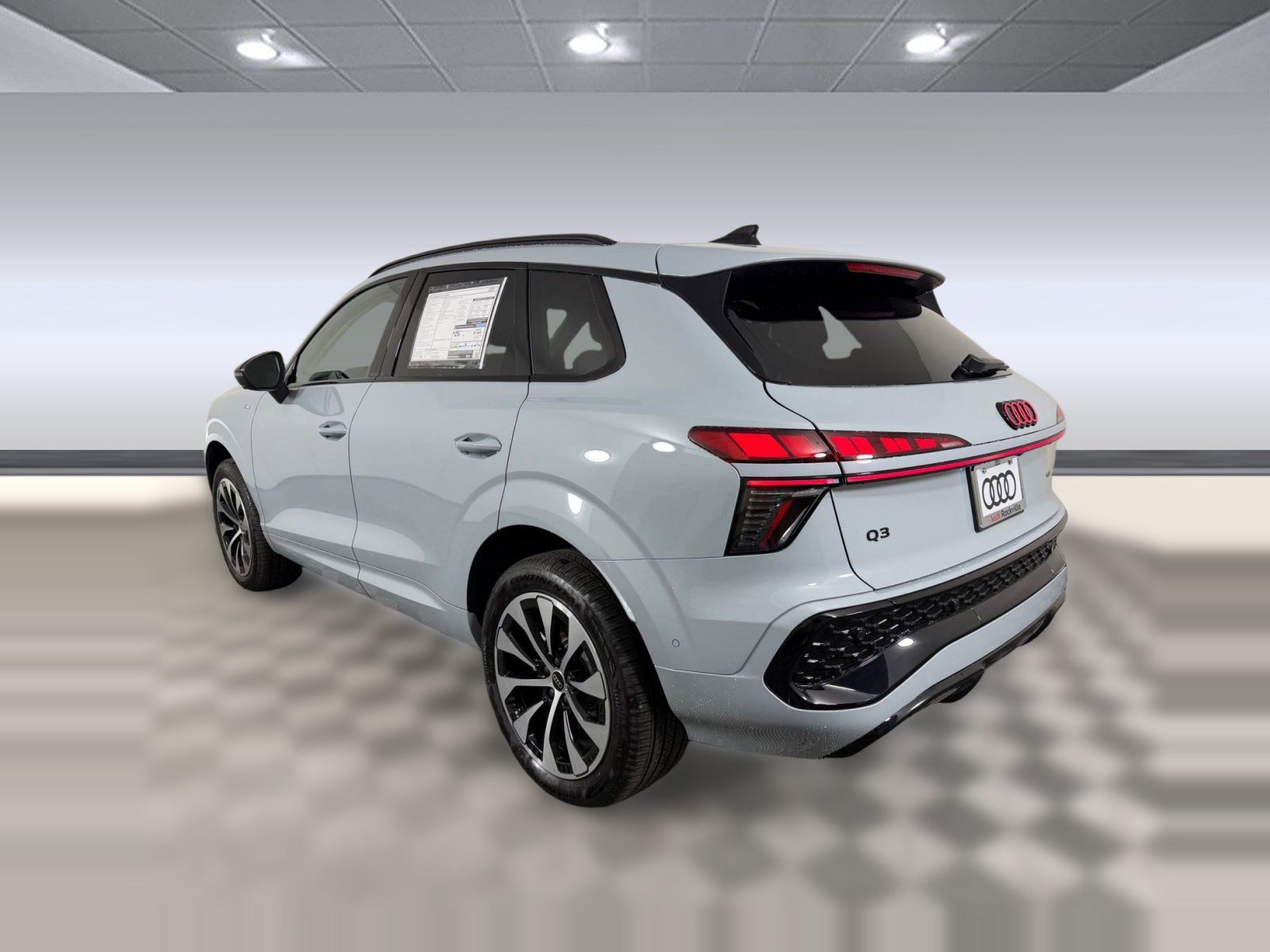 Used 2026 Audi Q3 quattro 2.0T w/ Driver Assistance Package AWD/4WD image 3