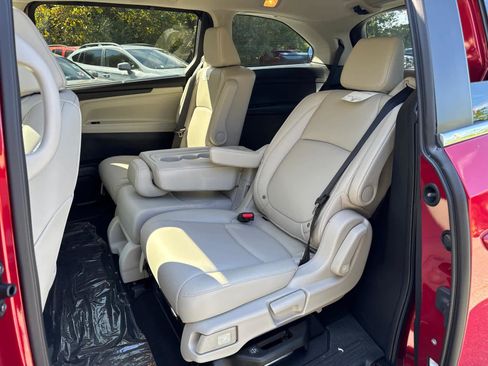 New 2025 Honda Odyssey EX-L image 32