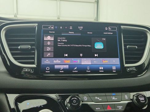 New 2027 Chrysler Pacifica LX FWD image 23