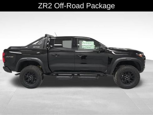 New 2026 Chevrolet Colorado ZR2 w/ Midnight Edition image 7