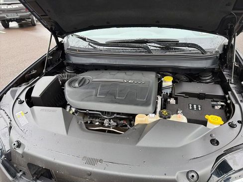 Certified 2022 Jeep Cherokee Trailhawk w/ Trailer Tow Group image 20