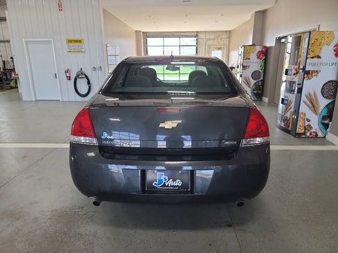 Used 2016 Chevrolet Impala LT image 6