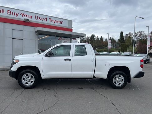 Used 2018 Toyota Tundra SR image 7