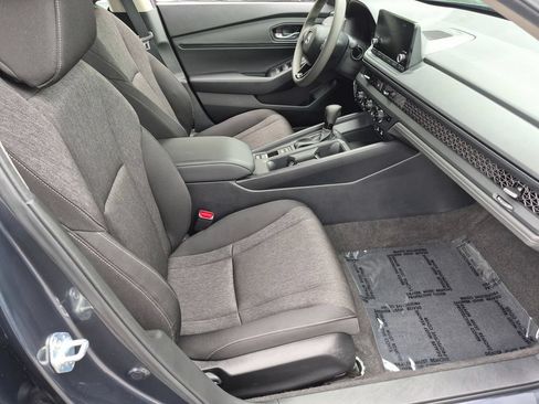 Used 2025 Honda Accord SE image 29