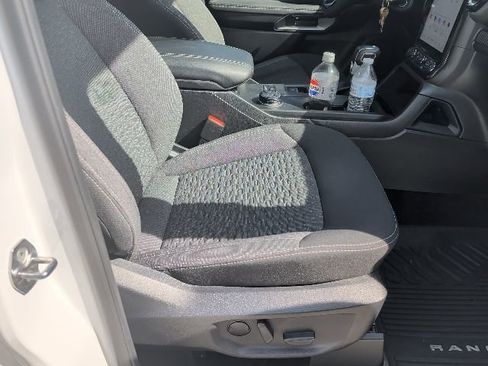 Used 2024 Ford Ranger XLT w/ FX4 Off-Road Package image 11