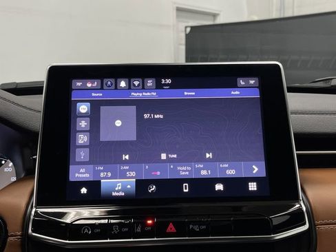 Certified 2024 Jeep Compass Limited image 16