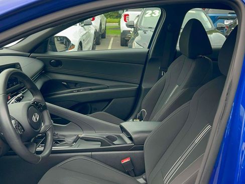 Used 2025 Hyundai Elantra Sport w/ Cargo Package FWD image 17