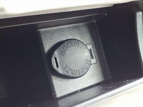 Used 2011 Toyota Corolla image 23