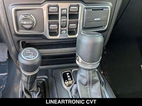 New 2026 Jeep Gladiator Sport AWD/4WD image 17