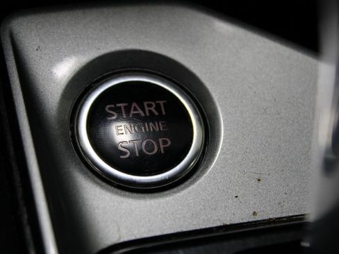 Used 2024 Nissan Altima 2.5 SV FWD image 30