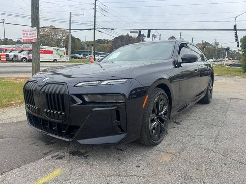 Used 2023 BMW 740i RWD image 2