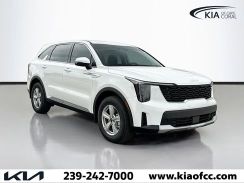 New 2026 Kia Sorento LX FWD image 1